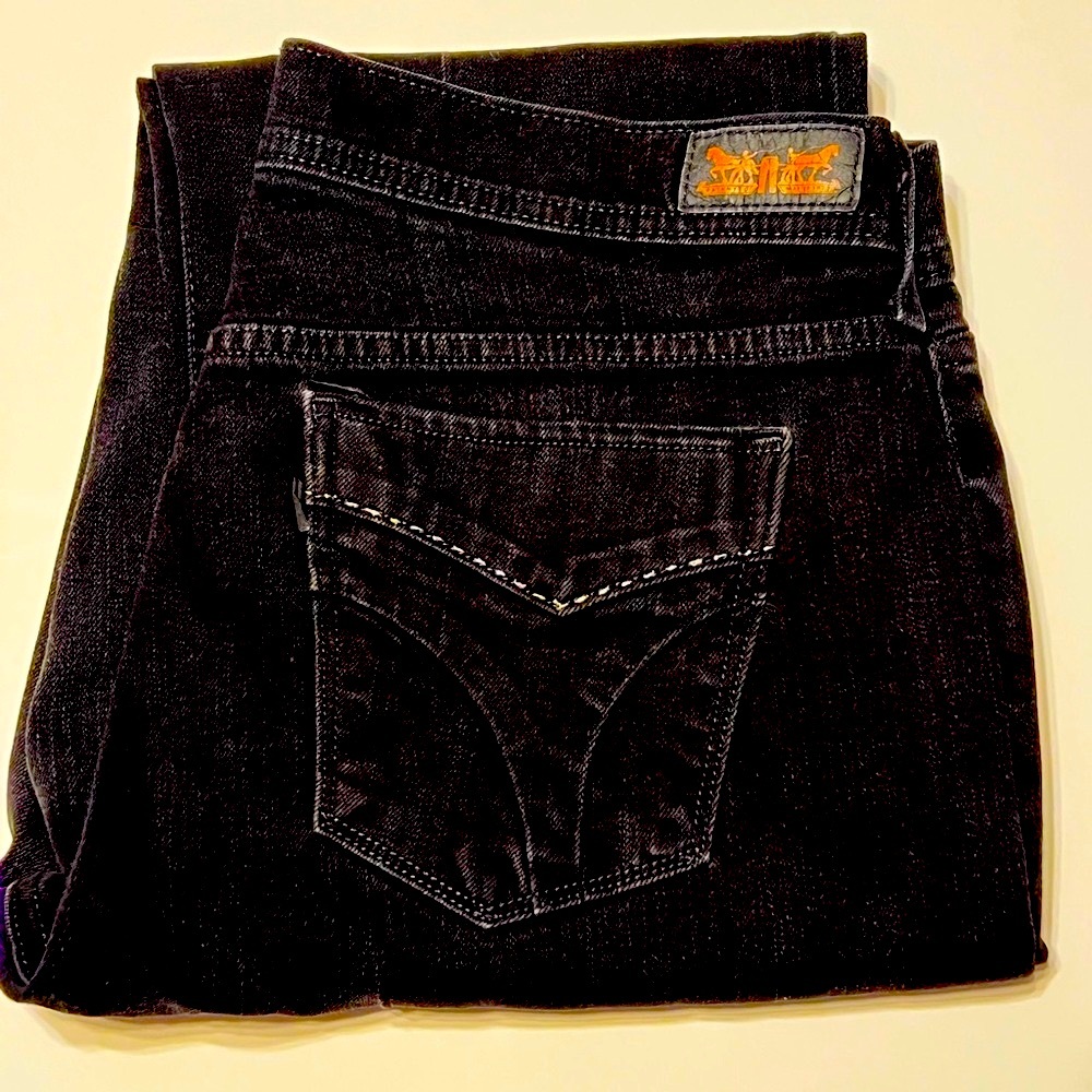 Levi’s 505’s Black Denim Jeans with Back Pocket Detailing